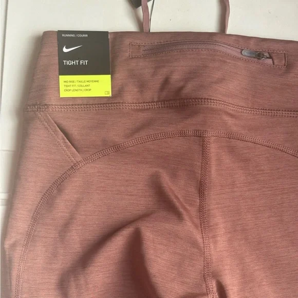 NWT Women’s Nike Dri-Fit Leggings Size M - Picture 10 of 10